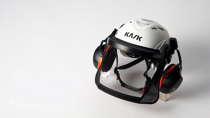 ついに入荷 林業用ヘルメット フォレスト 安全 ヘルメット ファンクショナル ヘッドプロテクトコンボセット 草刈り 対策 